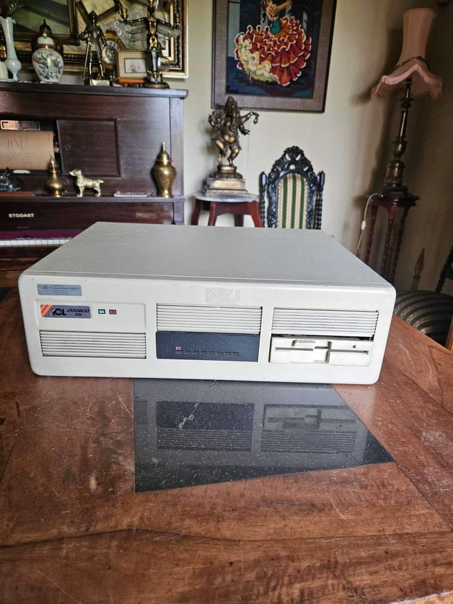 Vintage ICL Computer Series 3000