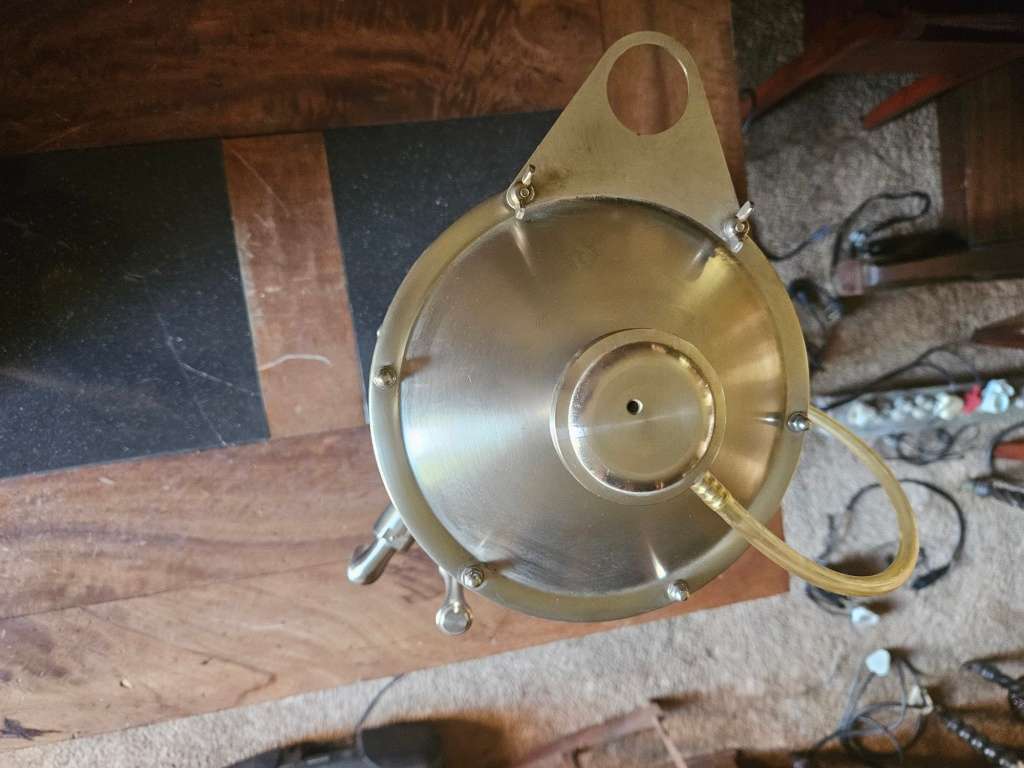 LEVA QUEll Water Levitating Machine