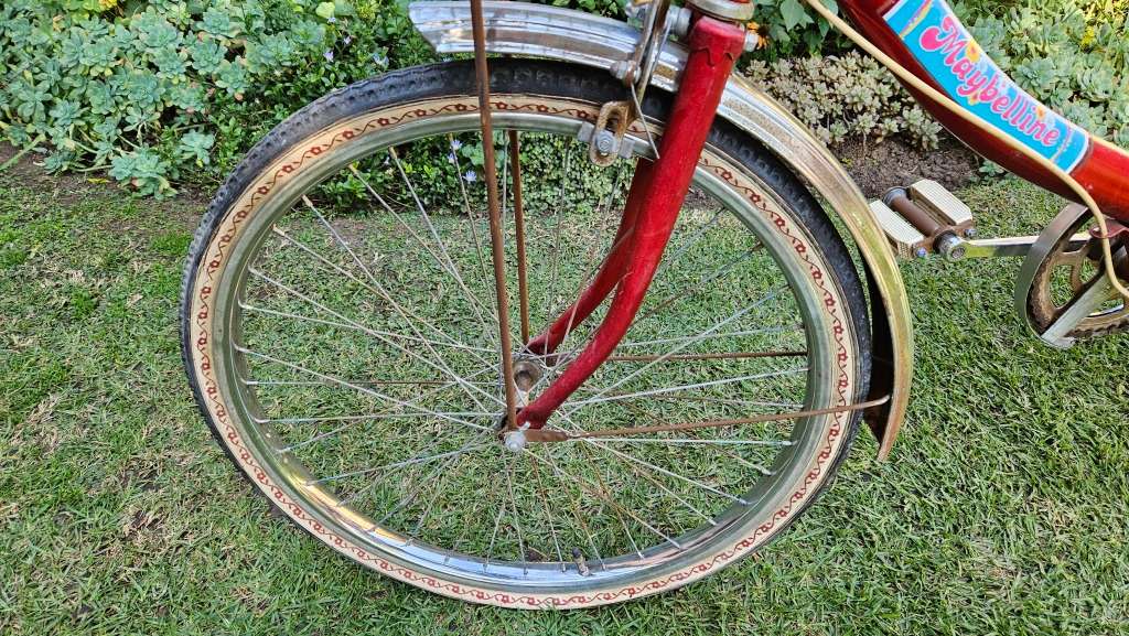 Vintage Western Maybelline Ladies Bicycle
