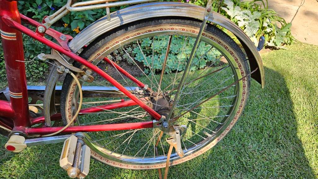 Vintage Western Maybelline Ladies Bicycle