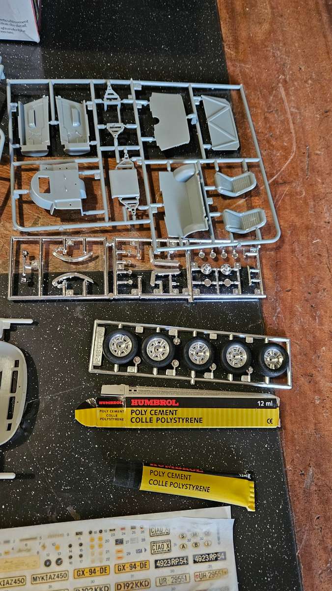 Ferrari Dino 246 GT Scale 1-24 by Revell Premium