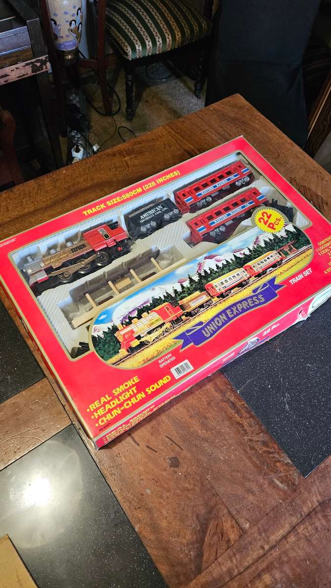 Battery Operated Train & Track set