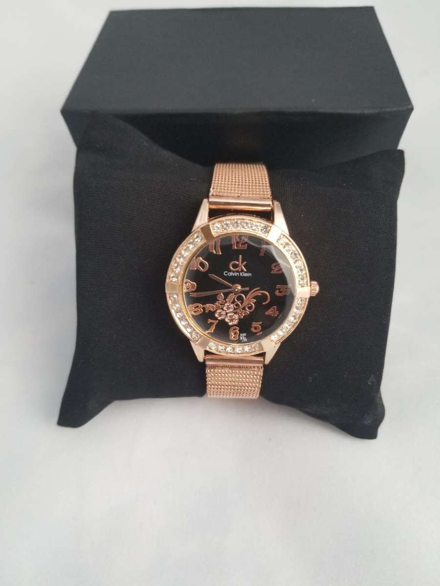 New Classic Luxury Rhinestone Women Wrist Watches