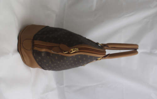 Luigi Mallavelli Milano Leather Handbag Mint Condition