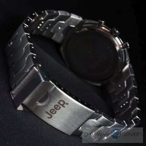 JEEP GENTS AUTHENTIC CHRONOGRAPH WATCH *ONLY ONE AVAILABLE