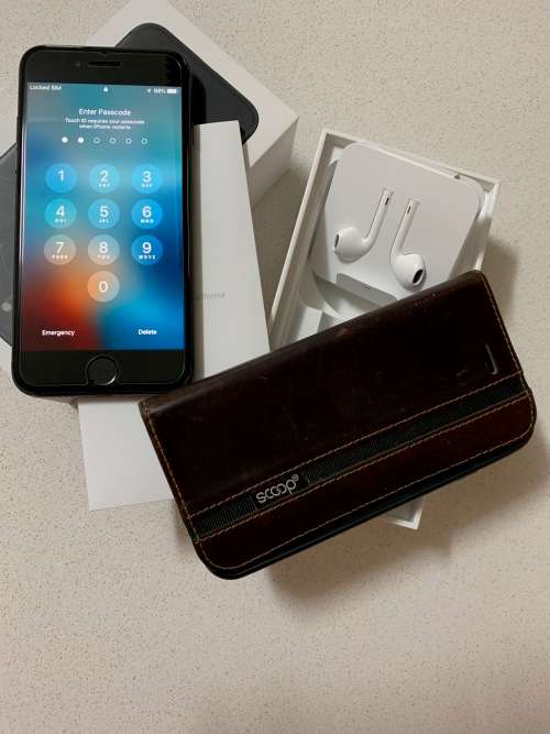 iPhone 7  128GB Black (As new)