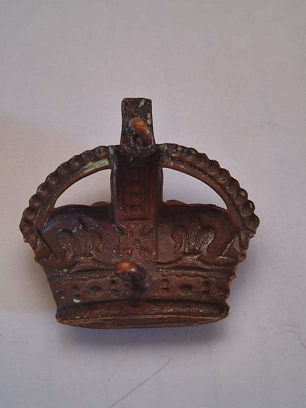 WW2 British crown rank badge