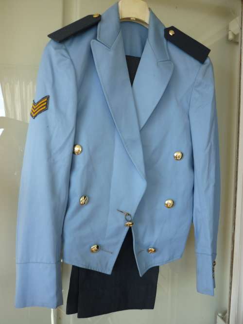 RHODESIAN AIR FORCE SERGEANTS MESS DRESS TUNIC AND PANTS-ARMPIT TO ARMPIT 47CM,SLEEVE TO CUFF 60 CM