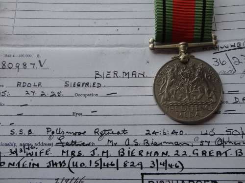 DEFENCE MEDAL TO AS BIERMAN 'QSC' 6TH ARMOURED DIVISION