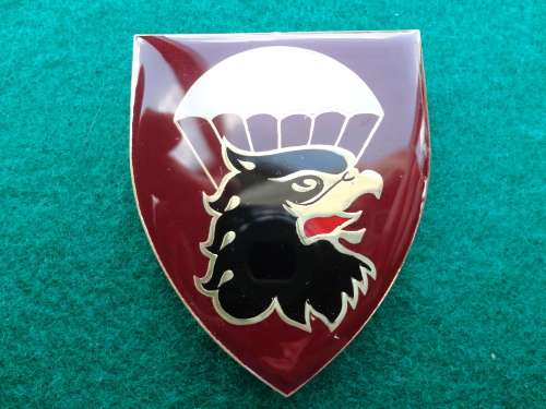 44 PARA H/Q FLASH - ALL PINS INTACT