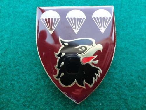 3 PARA FLASH - ALL PINS INTACT - DINNES 4358