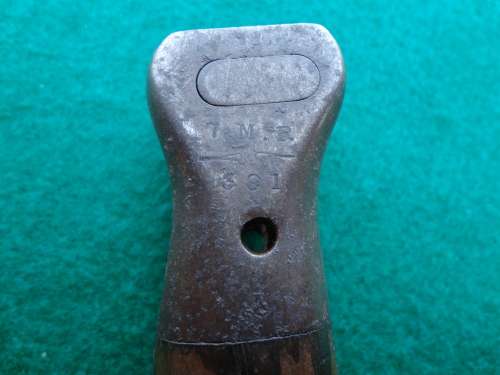 1888 PATTERN BAYONET - NO SCABBARD - MARKED TO ' 7 M.R.' - SOUTHERN MOUNTED RIFLES= NEEDS CLEANING