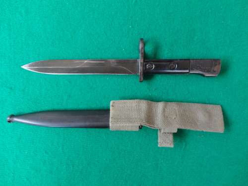 SADF ISSUE UZI BAYONET WITH SCABBARD & FROG 17CM BLADE - ARMSCOR MANUFACTURE