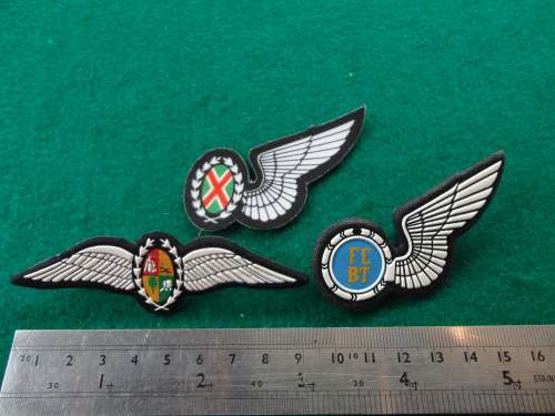 SAAF , BREVETS PILOT , FLIGHT ENGINEER (RUBBERISED) & COMMANDO NAVIGATOR (PRINTED)