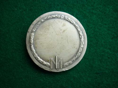 MILIZIA FASCISTA-ITALIAN WW2 FASCIST MILITIA MEDAL-ORIGINAL BOX LID DETACHED - MEDAL 5CM DIAMETER