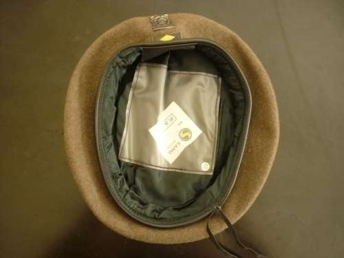 SWATF BERET WITH REACTION FORCE BADGE AND ORIGINAL INFANTRY BALKIE