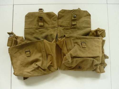 RHODESIAN ARMY KIDNEY POUCHES