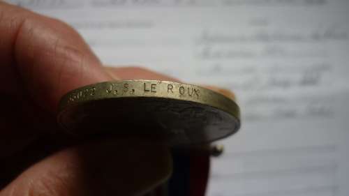 CPL J LE ROUX WITS RIFLES/DE LA REY.WAR MEDAL ONLY- WOUNDED-SHRAPNEL-ITALY 13/10/44-SEE DESCRIPTION