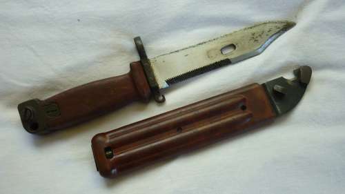 RUSSIAN AKM TYPE 11 BAYONET - COMPLETE WITH SCABBARD AND INTEGRAL WIRE CUTTER