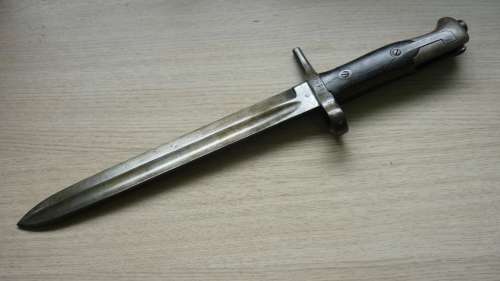 ITALIAN 1871/87 VETTERLI-VITALI OFFICIALLY 'SHORTENED' BAYONET - PLEASE SEE IMAGES
