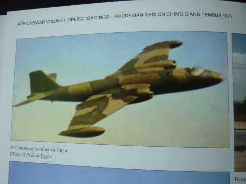 OPERATION DINGO = THE RHODESIAN RAID ON CHIMOIO AND TEMBUE / AFRICA@WAR VOLUME 1