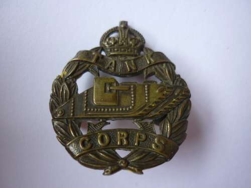 TANK CORP COLLAR BADGE WW1