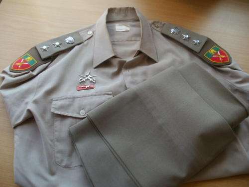 SADF COLONEL'S SHIRT AND PANTS # COMPLETE,RANK SLIDES,SKIET BALKIE&PHY TRAINING INSTRUCTOR INSIGNIA