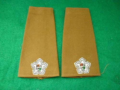 PAIR SADF MAJOR EMBROIDERED RANK SLIDES