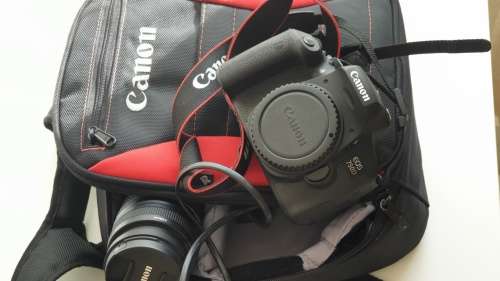 CANON EOS 750d bundle (2x lenses and backpack bag)