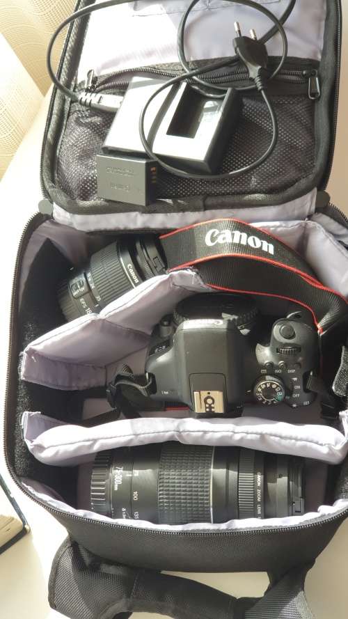 CANON EOS 750d bundle (2x lenses and backpack bag)