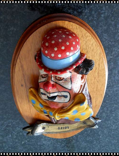 Grigo the Clown - Resin Cast Bust - DE BEER - Hand-Painted - Made in England - Gorgeous Piece