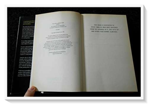 ROBIN COOK - TOXIN - Medium Sized Hardcover - 1998 - CONDITION: Very Good*