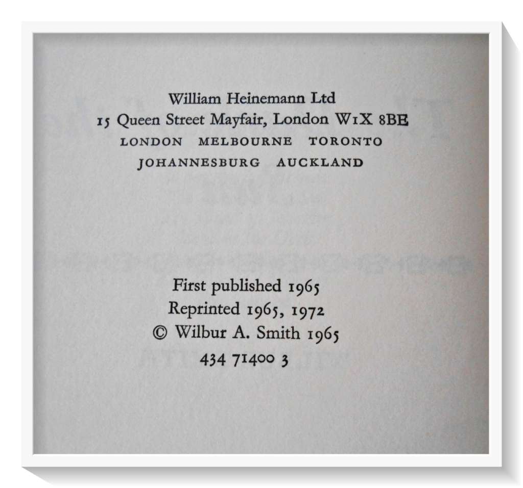 Wilbur Smith: The Dark of the Sun - Hardcover - W. HEINEMANN - 1972 - Condition: B+