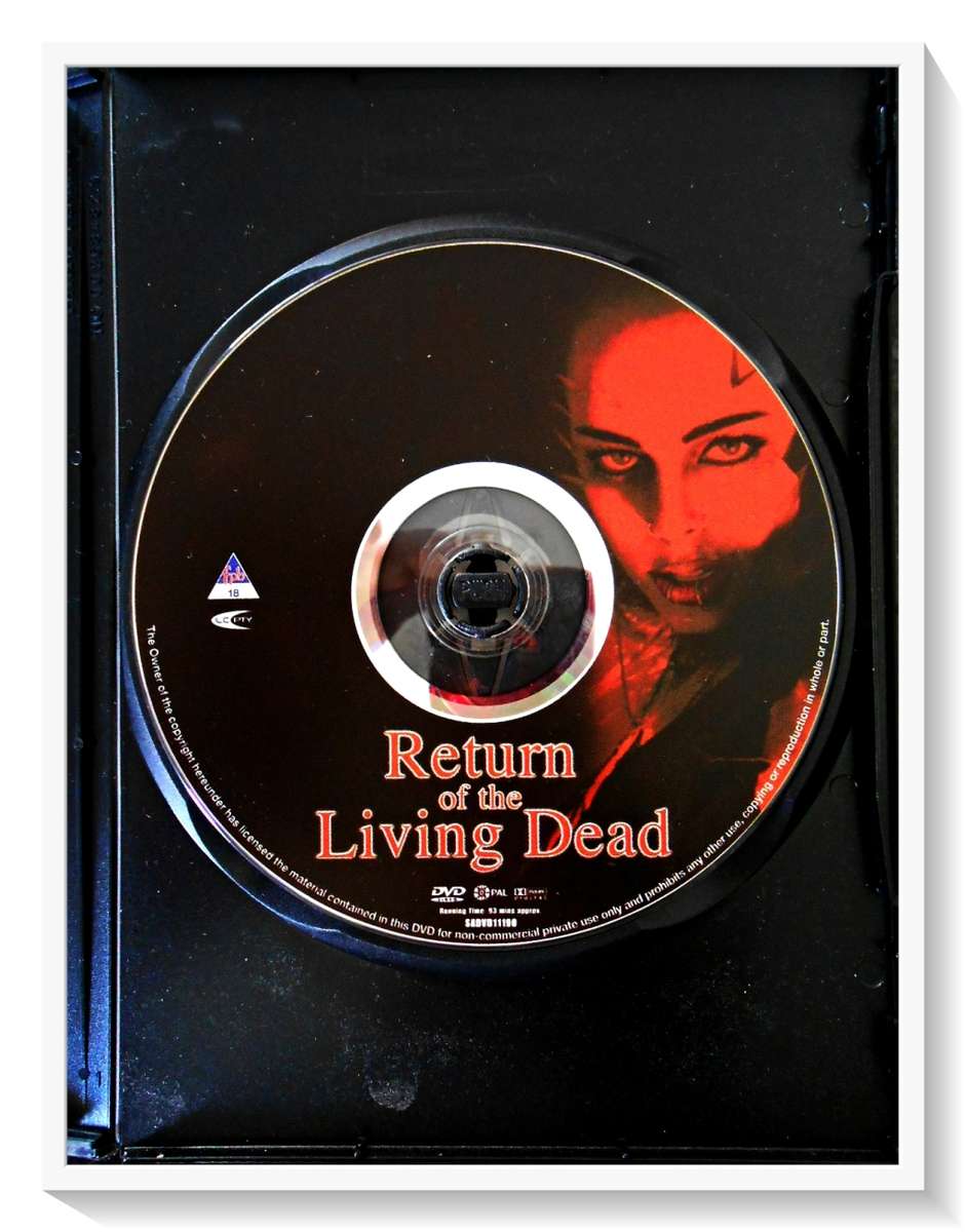 RETURN OF THE LIVING DEAD III - UNCUT Cult/Horror Collectable - Disc & Casing in VERY GOOD Condition