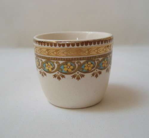 VINTAGE MADDOCK EGG CUP