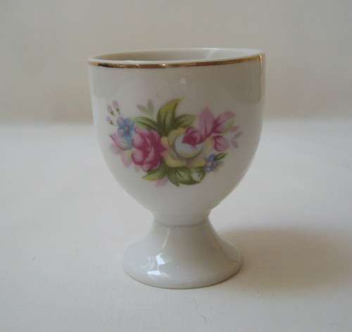 VINTAGE PINK FLORAL PORCELAIN EGG CUP