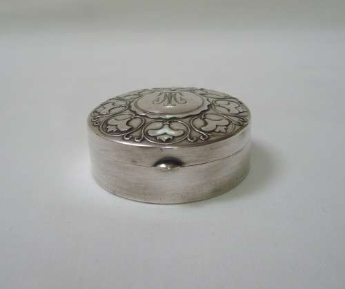 ANTIQUE ART NOUVEAU NORWEGIAN SILVER-PLATED PILL BOX c1900-1920
