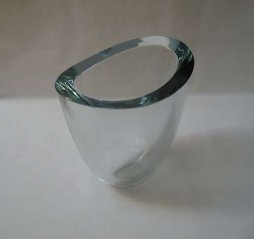VINTAGE NORWEGIAN ART GLASS 13cm VASE c1950's