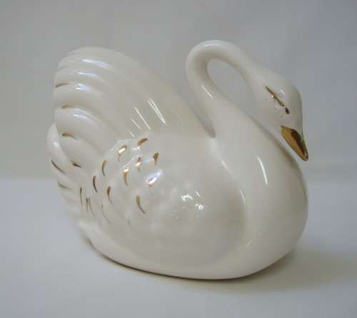 VINTAGE GLAZED CERAMIC SWAN FIGURINE