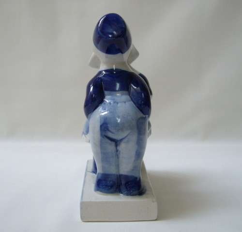 VINTAGE DELFT BLUE HOLLAND BOY & GIRL KISSING SOUVENIR FIGURINE