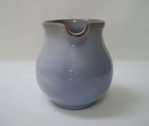 VINTAGE LINN WARE RARE LILAC GLAZED POTTERY MILK JUG c1940's ~ Spout Chipped!!!