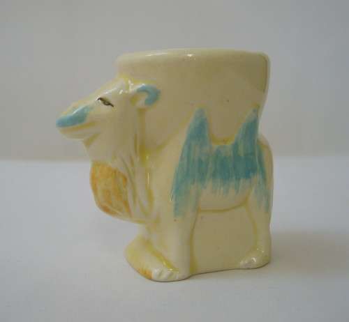 VINTAGE ENGLISH FIGURAL CAMEL EGG CUP ~ Chipped!