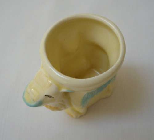 VINTAGE ENGLISH FIGURAL CAMEL EGG CUP ~ Chipped!