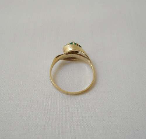 VINTAGE 9ct GOLD & FAUX EMERALD LADIES DRESS RING c1970's