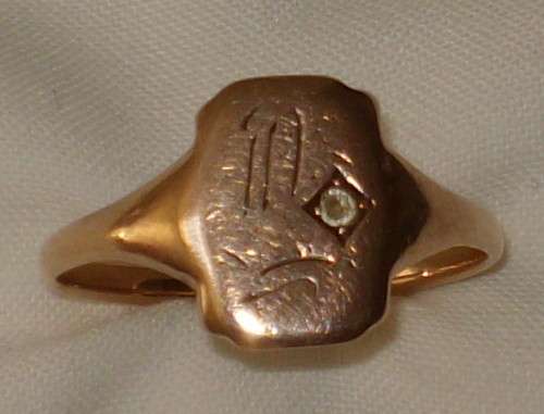 VINTAGE 9ct GOLD SIGNET RING c1950's