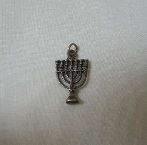 VINTAGE HOLY LAND STERLING SILVER JEWISH MENORAH CHARM