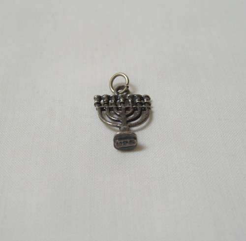 VINTAGE HOLY LAND STERLING SILVER JEWISH MENORAH CHARM