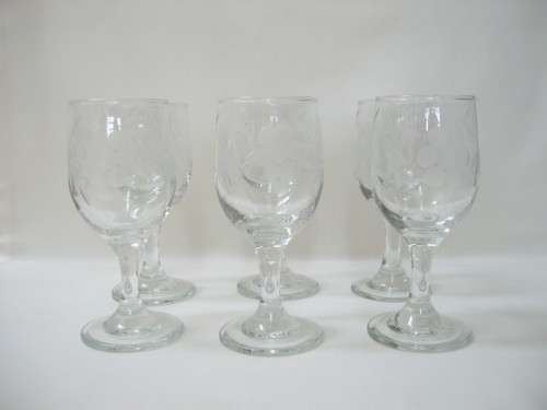 SIX VINTAGE FRENCH GRAPE PATTERN SHERRY GLASSES