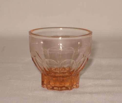 EIGHT VINTAGE FRENCH 'LA VIE BOHEME' PINK GLASS ABSINTHE GLASSES