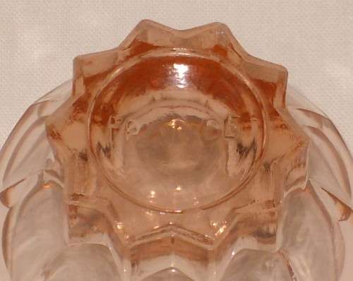 EIGHT VINTAGE FRENCH 'LA VIE BOHEME' PINK GLASS ABSINTHE GLASSES